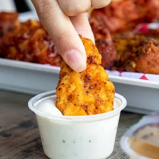 chicken wings and fried chicken, bbq wings, poultry, chicken wings, food, fried chicken wings, fried chicken, chicken, bbq chicken