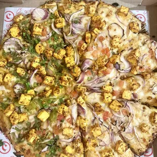 Chilli Paneer Pizza