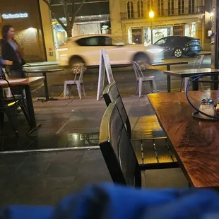 Busy AF restaurant. /S