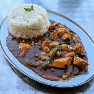 Hariyo Khorsani (chicken) | Instagram: @telephonesmoothie