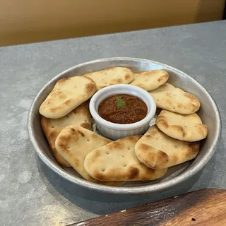 Itsy Bitsy Naan Bits