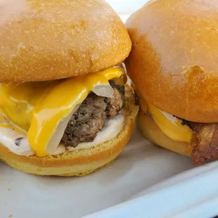 Curveball sliders