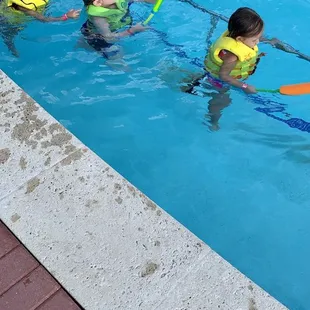 Walk ramp of the pool with my kids