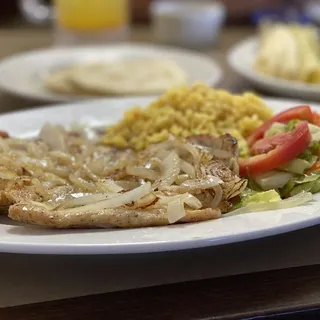 Pechuga Encebollada