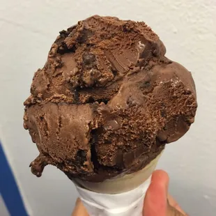 Killer chocolate scoop! Yeeeeeeaaas!