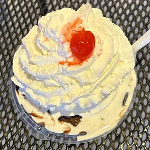 Hot-fudge brownie
