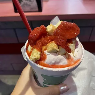 Strawberry cheesecake glacier