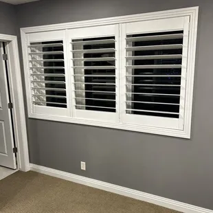We replaced broken blinds with new multifunctional solid shutters.