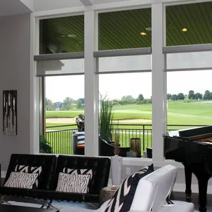 Hunter Douglas Alustra® PowerView® Screen Shade with Square Cassette