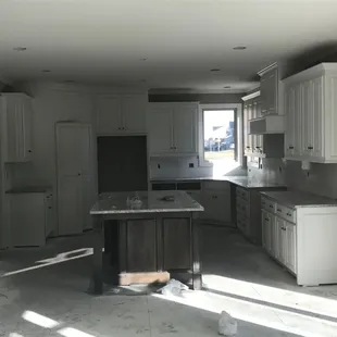 KITCHEN SURROUND PAINT ISLAND STAIN GRADE BEECH