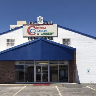 Custom Cleaners &amp; Laundry