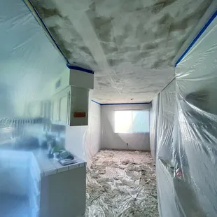 Experts at popcorn-removal, and retexturing services