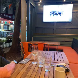 Outdoor tv for baseball in the summer