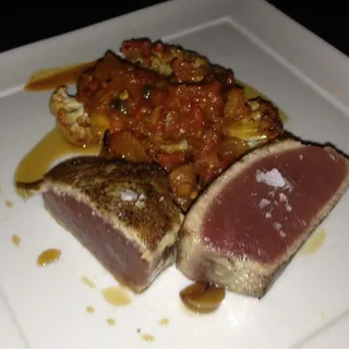 Seared Yellow Fin Tuna*