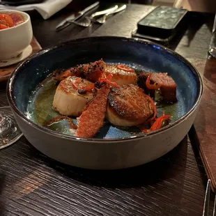 Outstanding seared scallops!