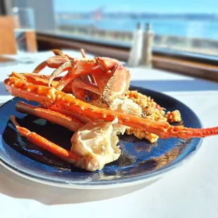 Crabhouse Sampler - Alaskan Red King Crab Legs Alaskan Snow Crab Legs Dungeness Crab