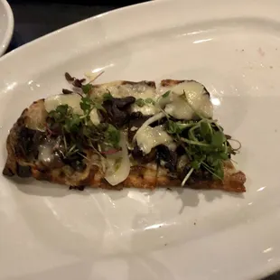 White Funghi Flatbread
