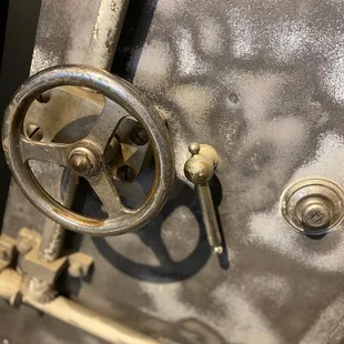 Funoriginal building usage "decor?"