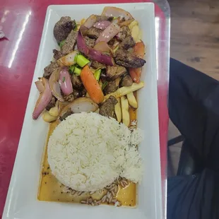 Lomo Saltado