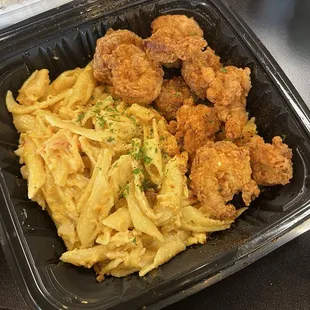 Non-lobster Mac n cheese, fried shrimp