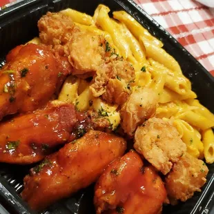 Mambo Wings, Shrimp, Lobster Mac