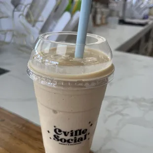 Peanut butter pancake shake