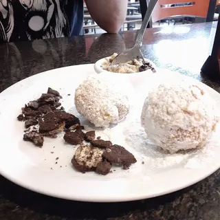 Vegan Oreo Beignets