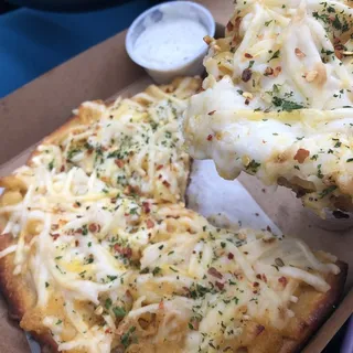 Vegan Mac Attack Pizza