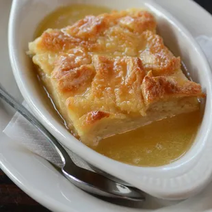 bread pudding with bourbon sauce