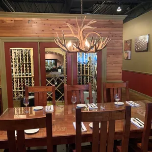 Looking towards their wine closet... mazing ambiance!!