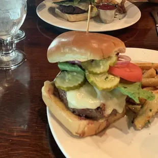 8oz 8oz. Buffalo Burger Entree