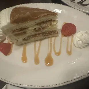 Caramel sea salt cake