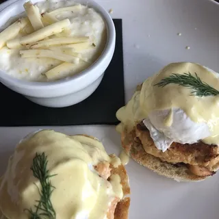 Smoked Salmon Cakes Benedict