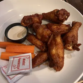 Cypress Chicken Wings (8)