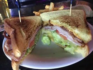 Brewskis Sports Bar and Grill