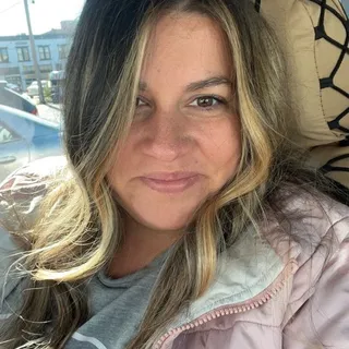 Nikki H.