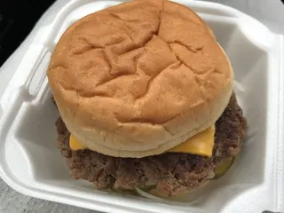 Mama D's Bar & Grill