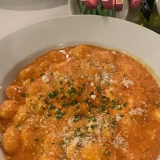 Mozzarella Di Bufala and Tomato Caprese Salad