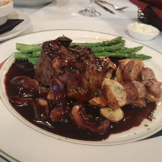 8 OZ Seared Filet Mignon