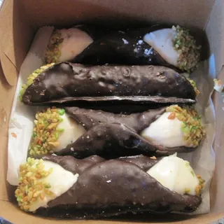 Chocolate Cannoli