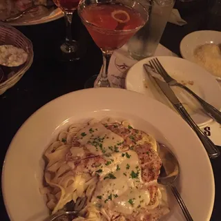 Fettuccine Alfredo