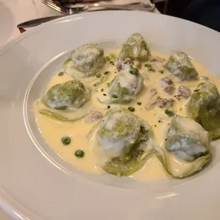 Tortellini Genovese