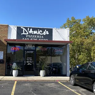 Front of the pizzeria