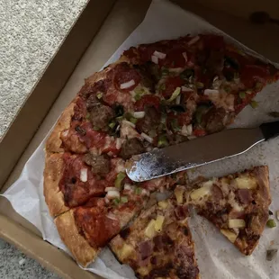 Ordered the luxe thin crust as I usually do this one is uncooked like eating a wet mop I called Nathan and complained he didn&apos;t care at all.