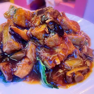 96. Dry Scallop over Fried Tofu Special