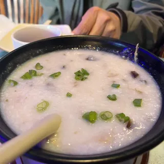 160. Black Mushroom and Chicken Porridge