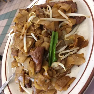182. Dry Fried Beef Chow Fun