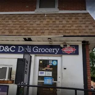 https://www.dcdeligrocery.com