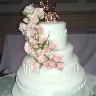 Marshmallow Fondant,  Four Tier Round with Fresh Flowers