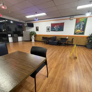 sushi and sashimi, interior